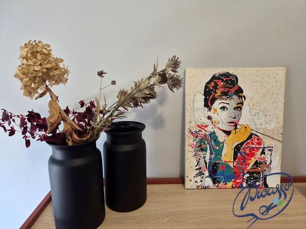Audrey Hepburn 40cm*50cm (bez ramy)